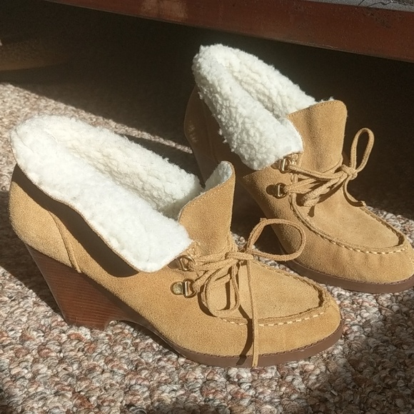MICHAEL KORS Wedge Moccasin Booties - Picture 5 of 10
